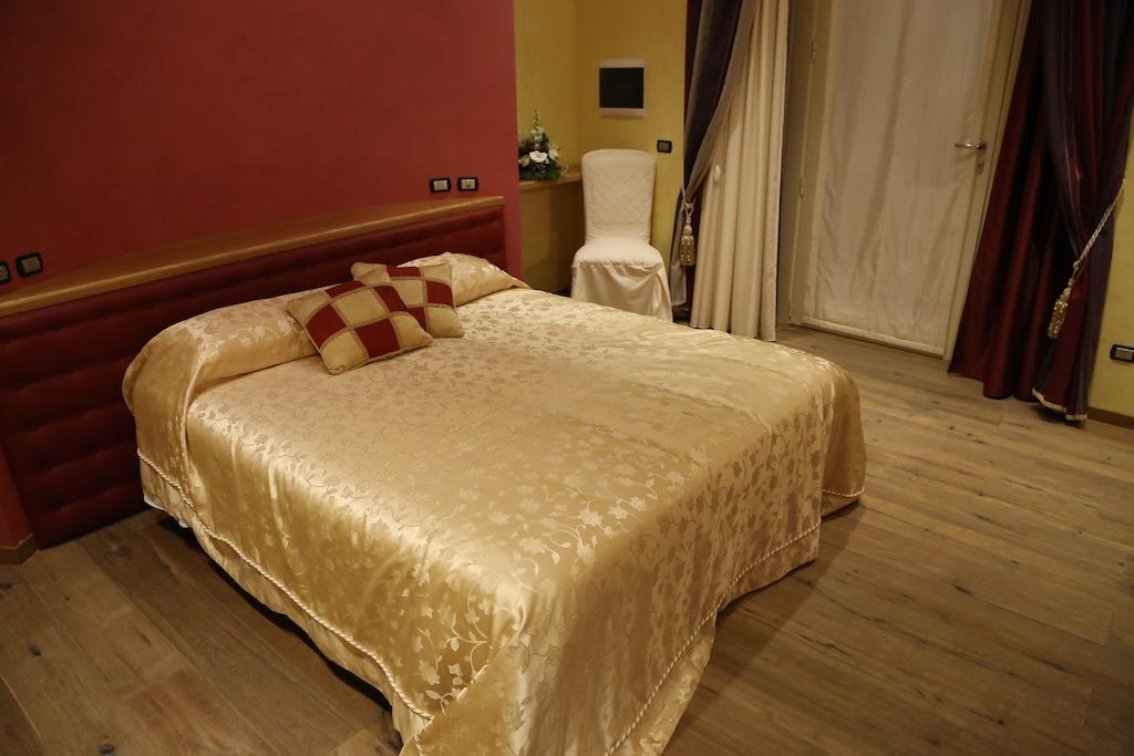 Maison Reale Foggia Bagian luar foto